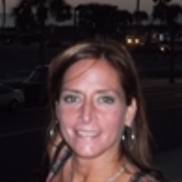 Meet your Posher, Melissa - Picture 1 of 1